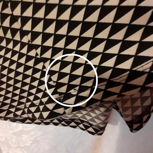 Liz Claiborne Sleeveless - Picture 15 of 15